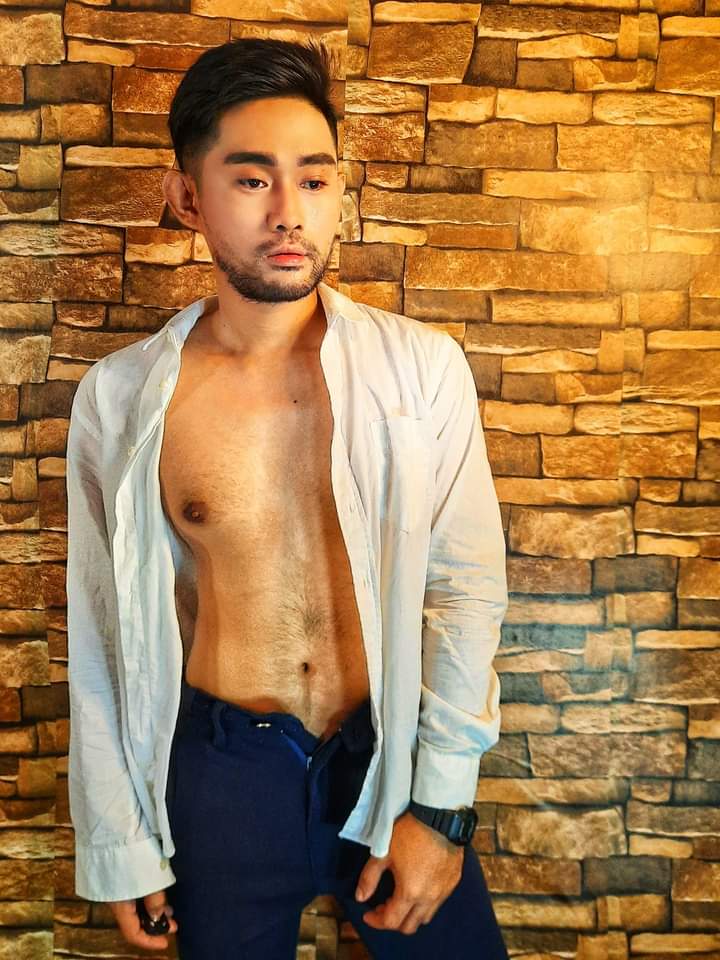 SamBulactin28's tweet image. Never underestimate the power of a great outfit.