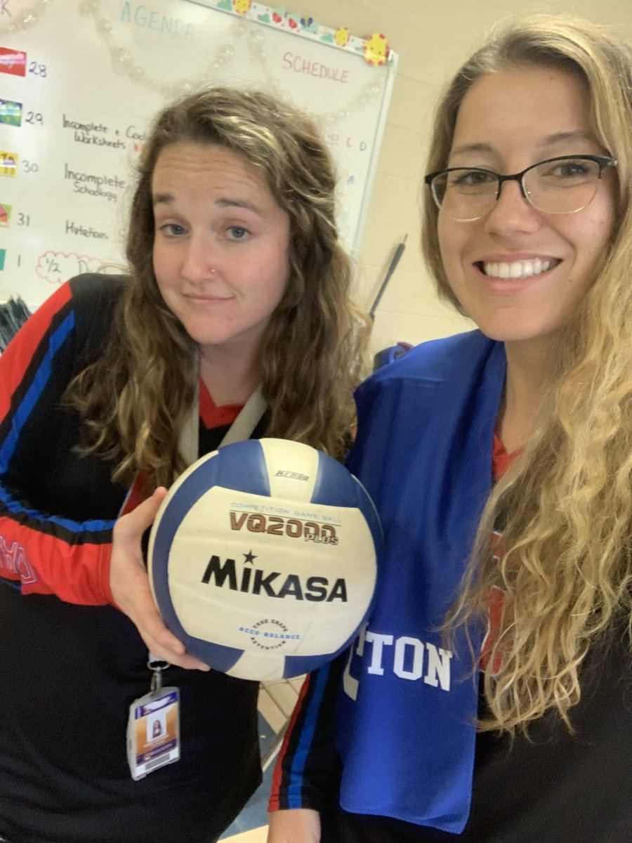 SeeTheAble1's tweet photo. More #Games and #Gamers day pictures to celebrate Amair @CraytonMiddle!!!โพ๏ธ๐พ๐๐ฑ๐ฅ๐ฎ๐ค#ChooseToInclude #SCUnified #R1Unified #BestOfCMS @HarrCenterStage โค๏ธ๐ค๐๐ค https://t.co/MIo2A2Ykaz