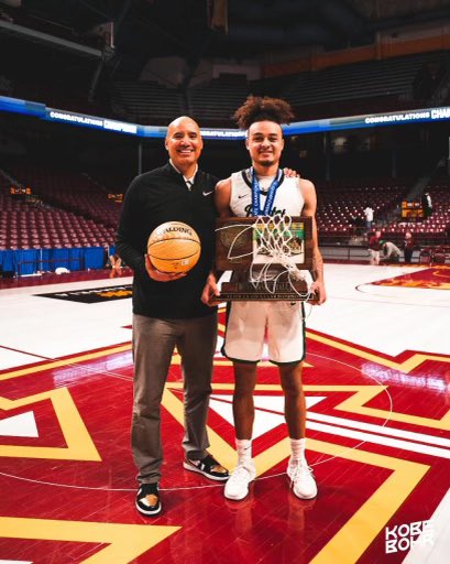parkcenterhoops's tweet photo. Congrats to state champions 
Mr Basketball Braeden Carrington
MBCA Coach of the Year James Ware
 🏴‍☠️🟢🟡

Phenomenal 2021-2022 season ✍️ https://t.co/7eTsHKHtYH