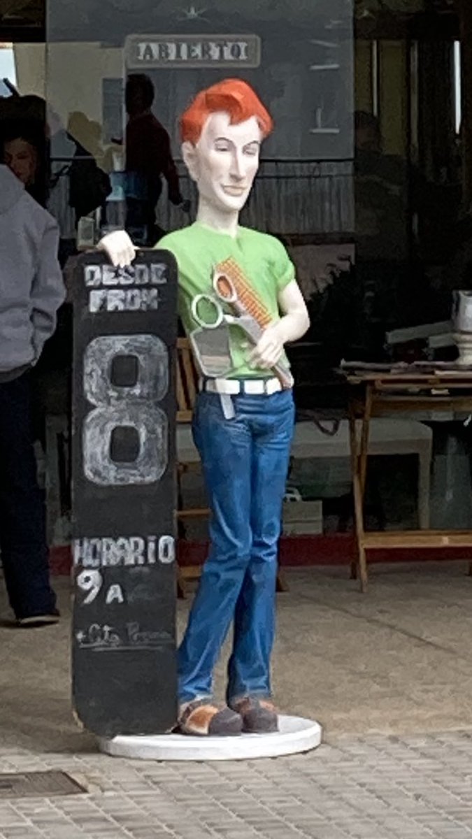 davidarenere's tweet photo. conan, since when do you have a barbershop in #Benidorm, Spain? @ConanOBrien @TeamCoco @visitbenidorm https://t.co/1vGyCJvUJV