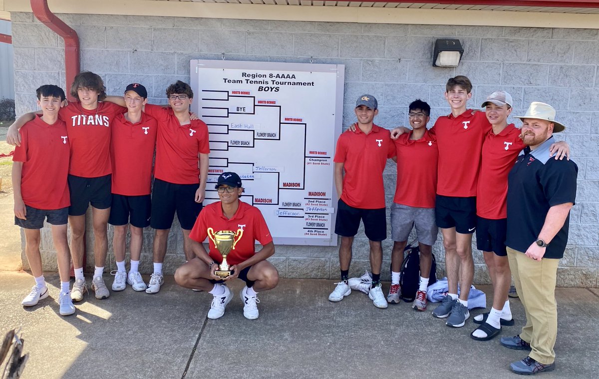 nohstitantennis's tweet photo. The Titans claim the 2022 region Championship! 🎾 🏆 https://t.co/HJixw43fBt