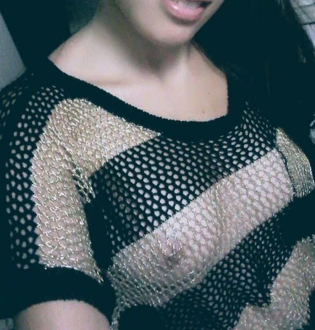 Una sonrisa siempre refleja alegr&iacute;a ## A smile always reflects joy #amateur #boobs #sexy #selfshot #horny<a href="/tag/selfie"class="tags"><span>#selfie</span></a><a href="/tag/real"class="tags"><span>#real</span></a><a href="/tag/booty"class="tags"><span>#booty</span></a><a href="/tag/brunette"class="tags"><span>#brunette</span></a><a href="/tag/girl"class="tags"><span>#girl</span></a><a href="/tag/lips"class="tags"><span>#lips</span></a><a href="/tag/body"class="tags"><span>#body</span></a>