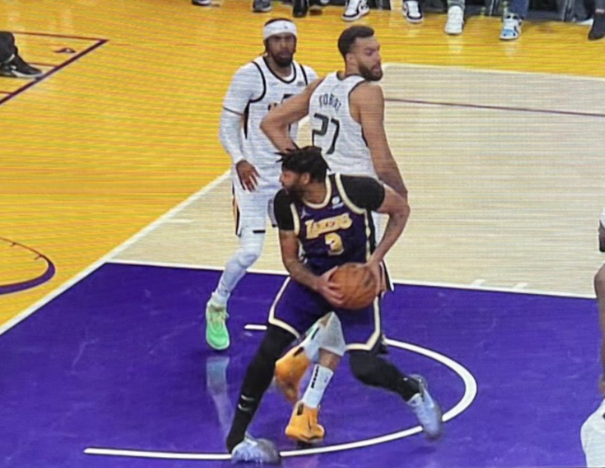 CarlosStory tweet media