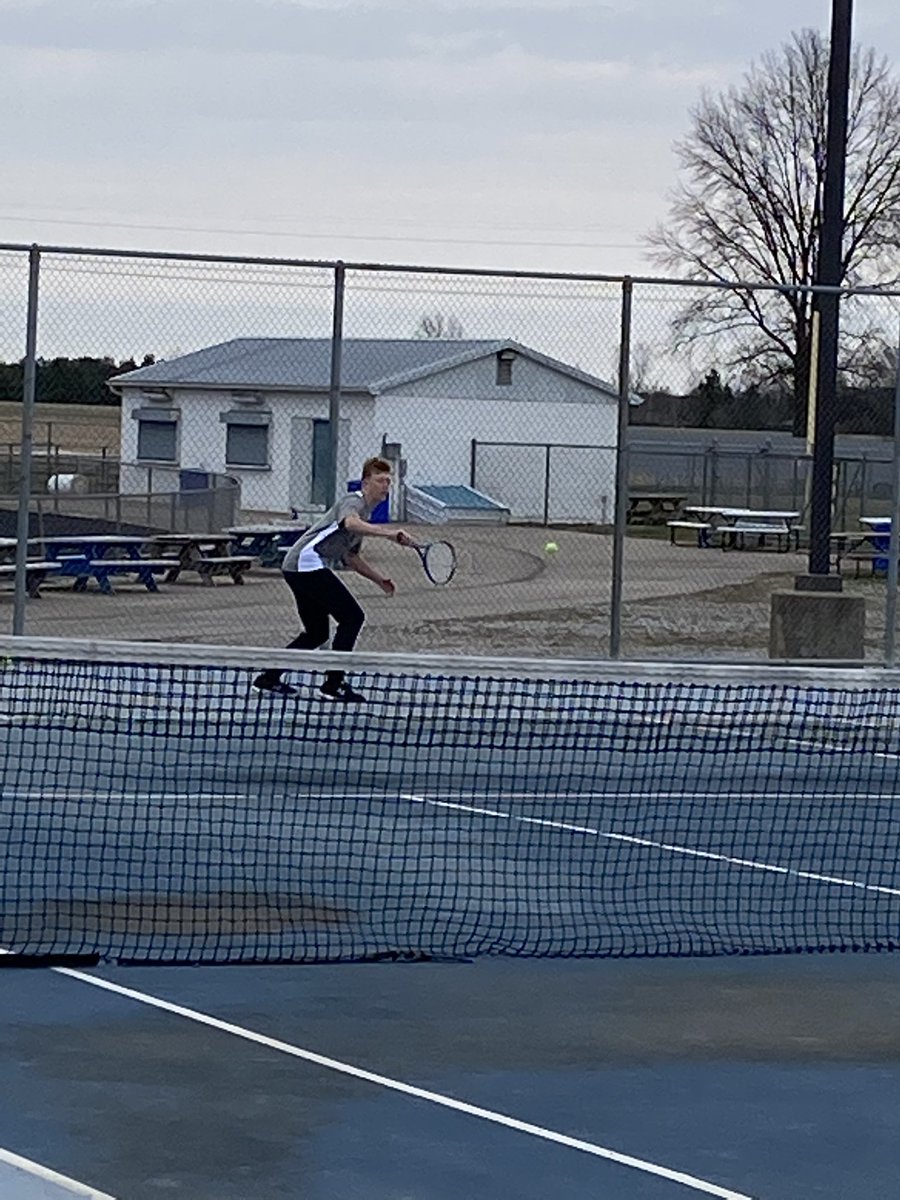 BlanAthletics's tweet photo. 🎾 Boys tennis picks up a 3-2 league win against Felicity. Billy Knapp won 7-6, 6-1 at 1st singles. 1st doubles (Bryce and Bryan Bandow) won 6-3, 6-2 and 2nd doubles (Nate Coyle &amp; Joey Haines) won 6-0, 6-0. https://t.co/2bw0fk1tXX