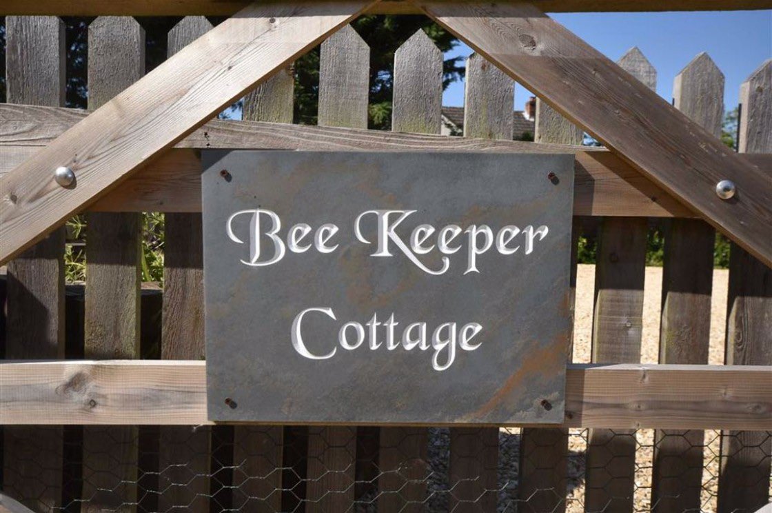 PughsAgents's tweet image. #ForSale
Staunton #Gloucestershire
OIRO £280,000
Detached Cottage
Two Bedroom
Immaculately Presented
Spacious Accommodation
No Chain
Energy Rating E
Further land of 0.70 acres adjacent to the property is available by separate negotiation