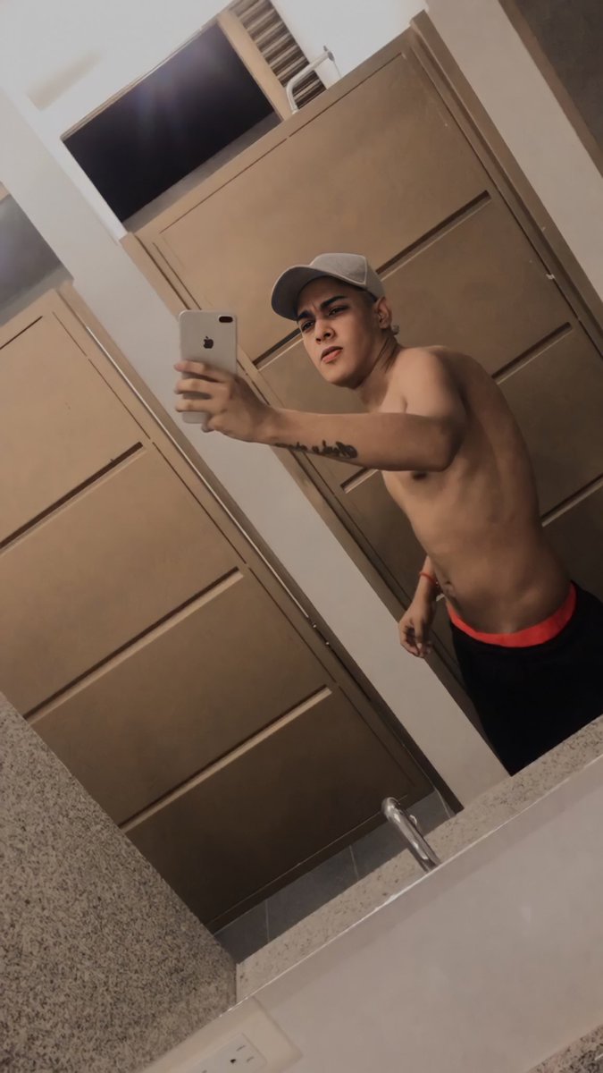 Stivengc26's tweet photo. Holaaa👋🏽 https://t.co/hjBi6rTMY9