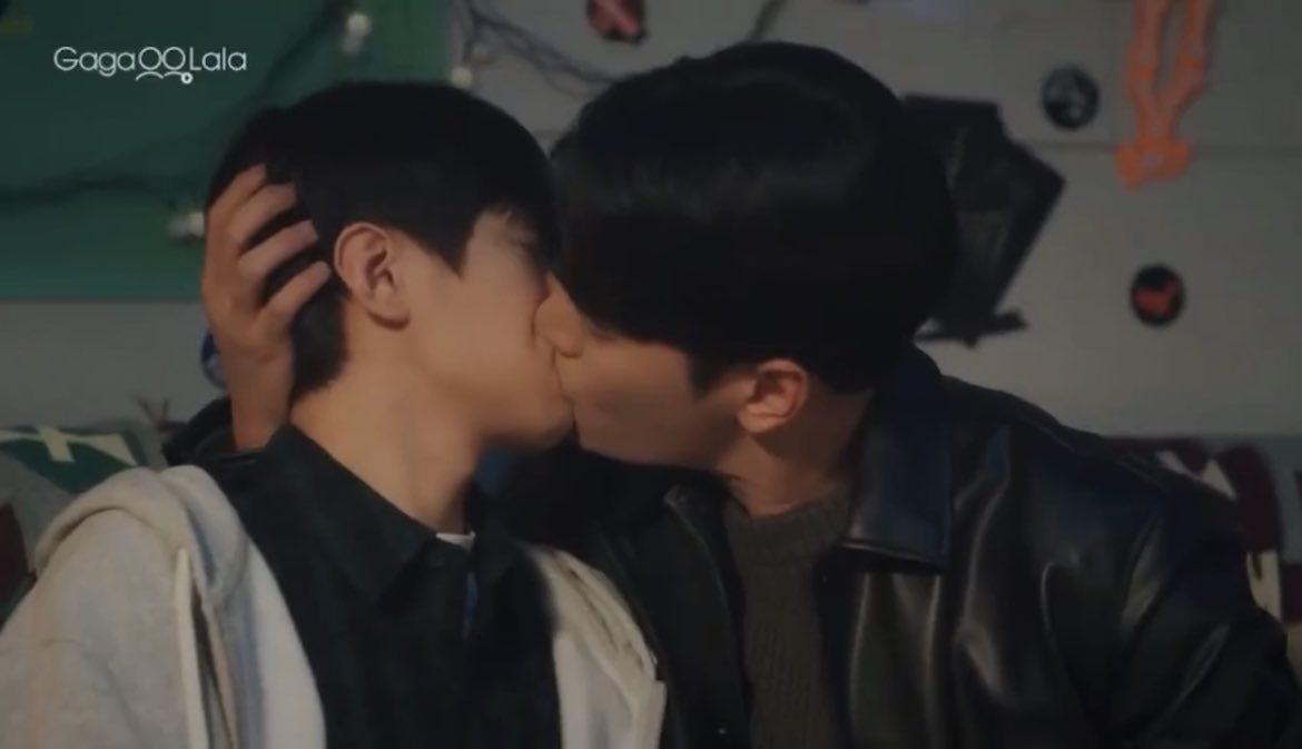 addictedtodob's tweet image. Ho finito anche #SemanticError, non mi parlate perché mi sento come un gelato al sole e credo che insieme a To My Star sia uno dei KBL migliori, l’ho davvero amato raga 😭💖

#SemanticErrorEP8 #SemanticErrorFinale