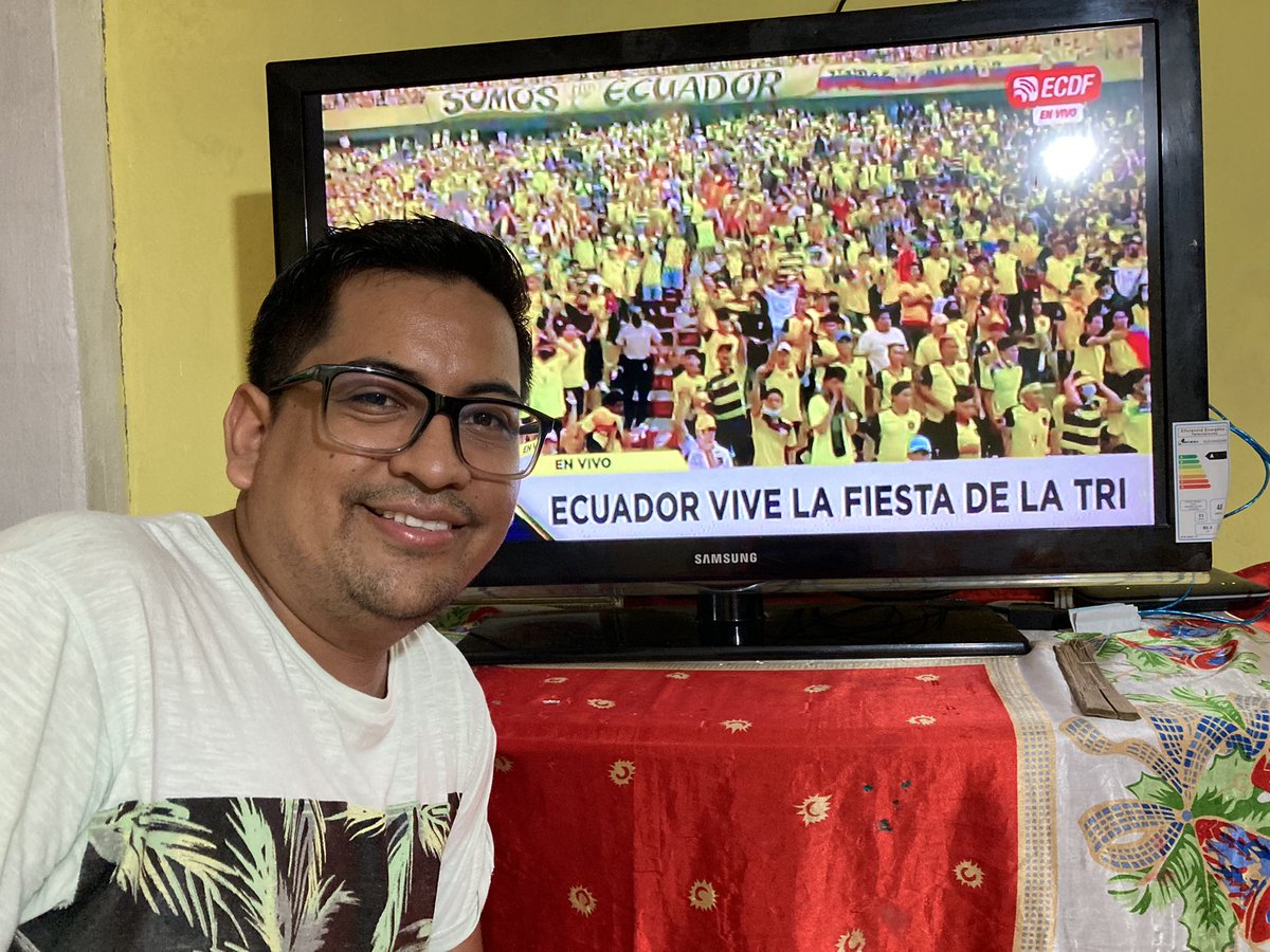 jonas_BSC's tweet photo. @ElCanalDFutbol #LaTrixECDF vamos mi Ecuador 🇪🇨 que ganamos 2-0 https://t.co/9GdkyBhr5N
