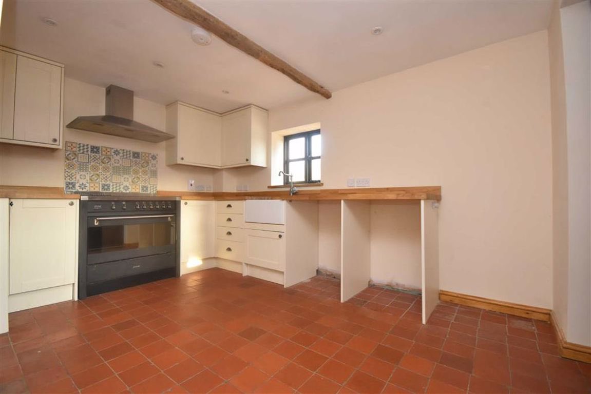 PughsAgents's tweet image. #ForSale
Staunton #Gloucestershire
OIRO £350,000
Detached Cottage
Two Bedroom
Immaculately Presented
Spacious Accommodation
No Chain
Energy Rating E
Further land of 0.70 acres adjacent to the property is available by separate negotiation