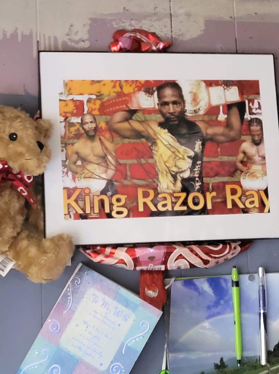 kang_razorray's tweet photo. #HoldUpBigBaby #nowimdonetalking sent to me from a close fan β€οΈπͺπΏ https://t.co/FyoAKZAhw7