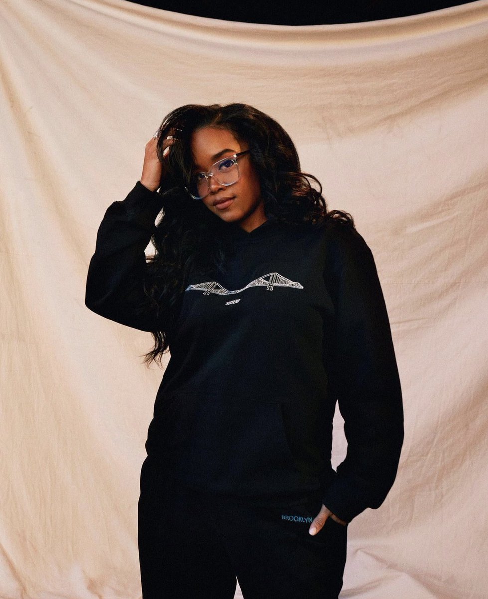 HERMusicx's tweet photo. #HERxTheDrop collection is live and only available for 30 hours!
Shop now: https://t.co/PAVJS68c9b #AmazonTheDrop https://t.co/tGytSONWjp