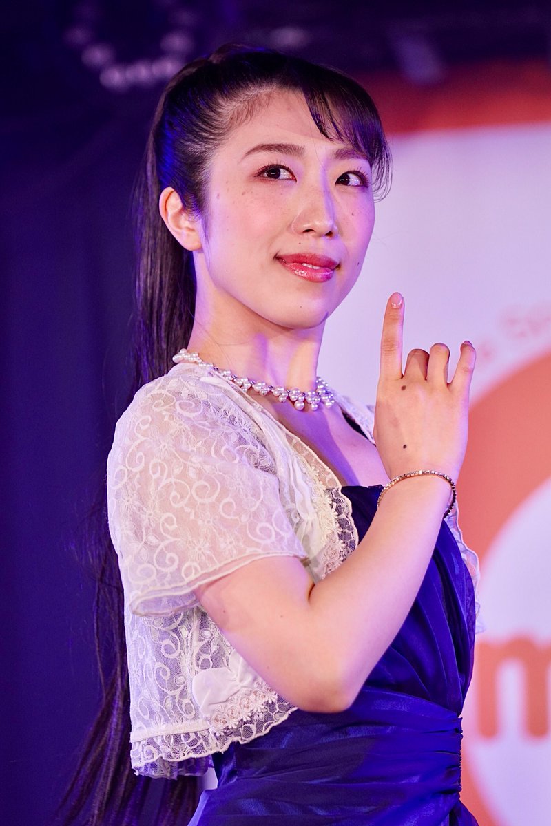 ayanolove0507's tweet image. みゆちゃん👚ライブハウスでの『壇ノ浦恋歌』発売記念イベントお疲れ様🎤👏🥰
いつもはない新鮮な空間でみゆちゃん👚の歌が聴けて楽しかった🎶😄💓
照明や音響も素晴らしかったね✨☺️

#SpaceEmo
#池袋 
#ミニライブ
#3月30日発売 
#壇ノ浦恋歌