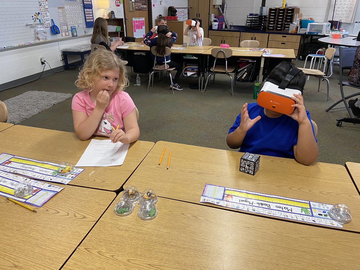 MrKline_EdTech's tweet photo. Mrs. Dillonβs 2nd graders used the @ClassVR cubes and headsets today to look at 3D shapes. Students had to explain their properties to their partner who had to guess the shape. π¨πΊπ’ Then they went on a #Virtualscavengerhunt to find shapes in the real world!! @twinlakesschool https://t.co/ToQbRfq476