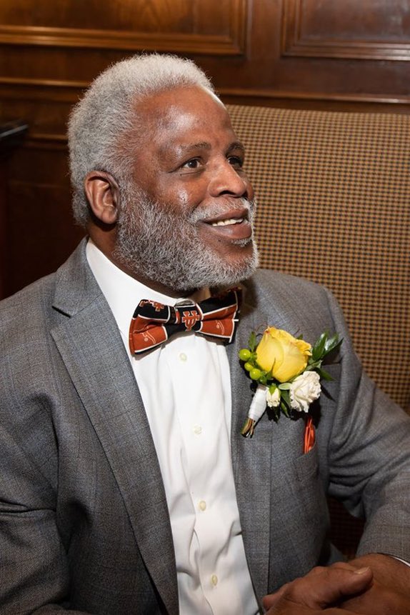 Happy Birthday to legend, the Tyler Rose, Earl Campbell. 
