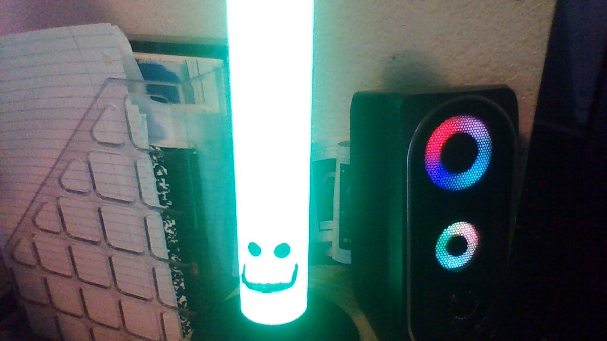 Timothy_Brady1's tweet photo. im a fan of Dream so i made him out of my setup https://t.co/tsvu0ywnxZ