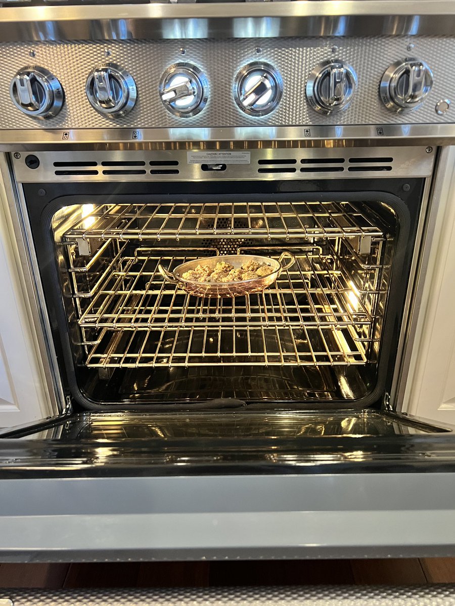 grill_momma's tweet photo. Sausage stuffed mushrooms baked in my @HestanHome range. I added Marsala wine instead of white wine in these and they came out fantastic!
#Hestan #HestanPartner #stuffedmushrooms #dualfuelrange https://t.co/F4TssN2HRx