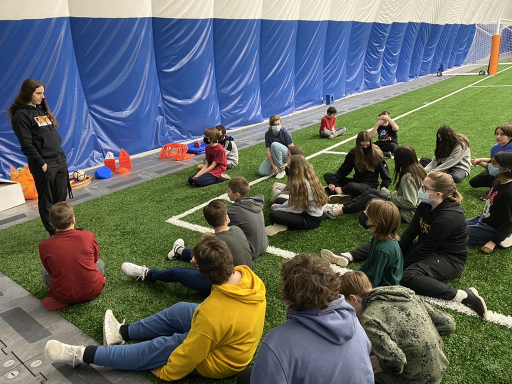 CrystalGuillet1's tweet photo. Grade 7/8’s having fun at Lasalle’s Lancer Dome. #arps2021 https://t.co/dqZeP7SsT6