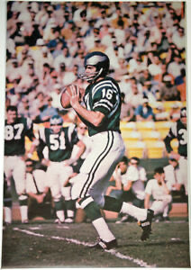 thebencarpenter's tweet photo. @NBCSPhilly @DZangaroNBCS I hope they plan to do some various historic takes of the Kelly Green Eagles uniforms moving forward. https://t.co/RhgNwnBJNg