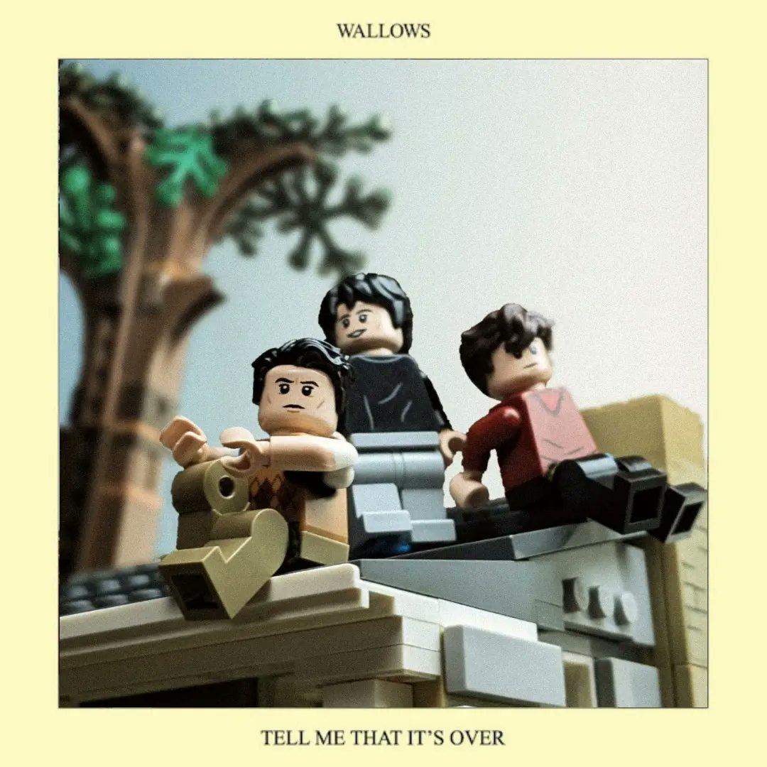 TadPowers4's tweet photo. @wallowsmusic in Lego! https://t.co/Um9u8BEyu0
