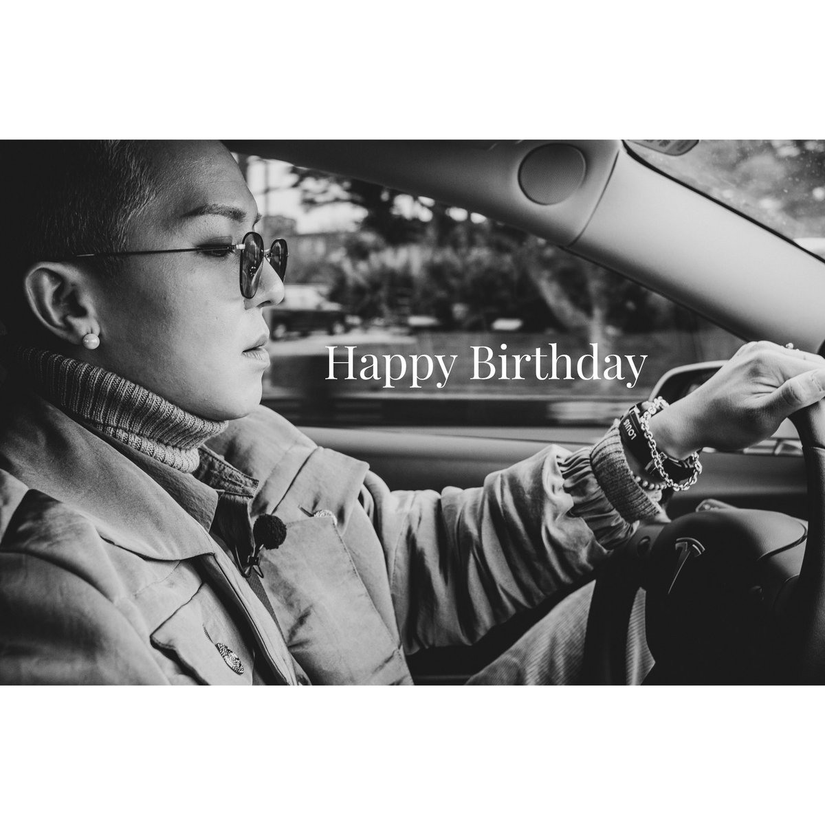 official_yoon_'s tweet photo. 사랑하는 내 친구 송민호의 생일을 축하합니다💙💙💙💙 https://t.co/61WtKBUVXd