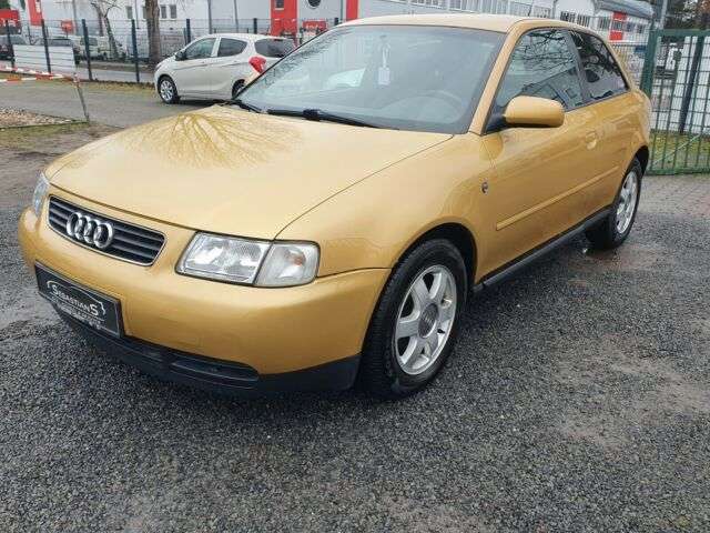 AutoLegendz's tweet photo. Depois de ler sobre alguns motores da opel, por algum motivo eu achei um site de classificados alemães, com lasanhas sensacionais(dependendo do ponto de vista). E decidi fazer um post mostrando bólidos até 1k euros, então não esperem coisa boa(dependendo do ponto de vista rs) https://t.co/YCwcdkEko8