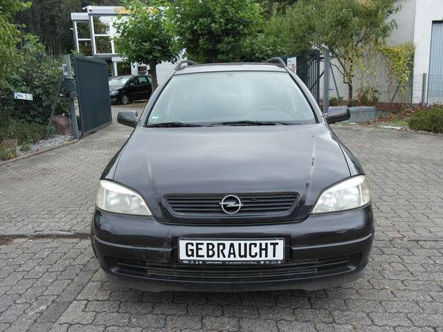 AutoLegendz's tweet photo. Depois de ler sobre alguns motores da opel, por algum motivo eu achei um site de classificados alemães, com lasanhas sensacionais(dependendo do ponto de vista). E decidi fazer um post mostrando bólidos até 1k euros, então não esperem coisa boa(dependendo do ponto de vista rs) https://t.co/YCwcdkEko8