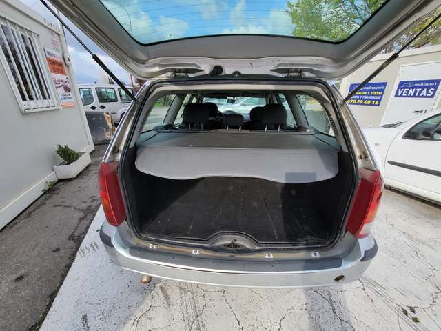 AutoLegendz's tweet photo. Depois de ler sobre alguns motores da opel, por algum motivo eu achei um site de classificados alemães, com lasanhas sensacionais(dependendo do ponto de vista). E decidi fazer um post mostrando bólidos até 1k euros, então não esperem coisa boa(dependendo do ponto de vista rs) https://t.co/YCwcdkEko8