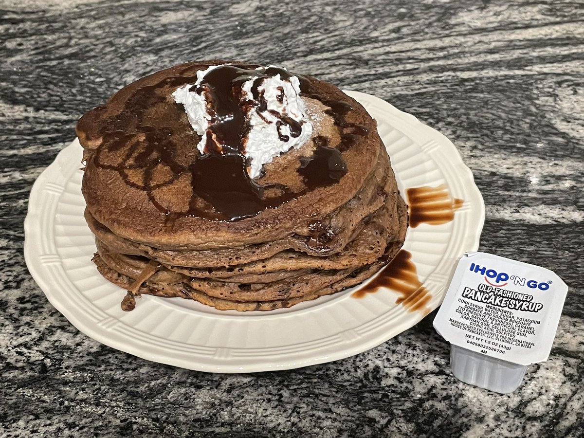 minatronix's tweet photo. 🥞🥤🥞🥤🥞🥤🥞🥤🥞
Couldn’t have time to visit @IHOP in-person, but thanks to Uber Eats, I got my Chocolate Chocolate Chip Pancakes! 😍 Wanna try Pepsi Maple Syrup Cola! Please please let me try it 🙏✨✨🍀
@IHOP
#ShowUsYourStack
#PepsiSweepstakes
🥤🥞🥤🥞🥤🥞🥤🥞🥤 https://t.co/JYQeKrsKGi