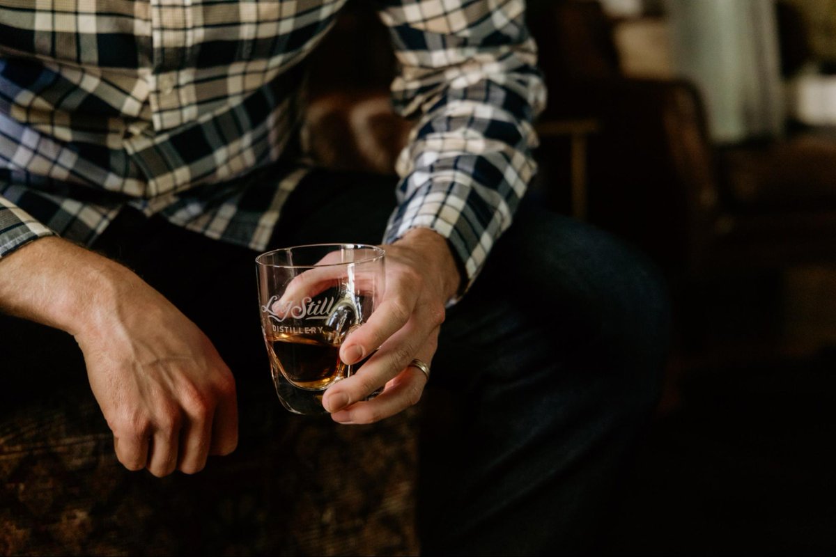 Want to know the best way to drink bourbon? The way you like it. Neat, with water, on the rocks, in a cocktail? We’re a fan of all of the above.  

#monksroad #logstilldistillery #bourbon #kentuckybourbon #bourbonwhiskey #bourbongram #bourbonlover #bourboncountry #bourbontrail