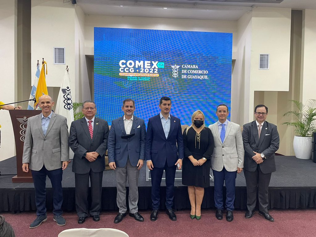 neryjac_nery's tweet photo. Representando a @amchamgye participé en la Inauguración de la casa abierta de comercio exterior #ComexCCG 2022. Un encuentro para empresas y negocios que permite crear nuevos lazos para el comercio internacional. Gracias @MiguelMagg79 por la invitación! https://t.co/sFkOEdsdDo