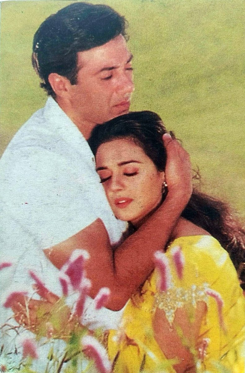 sowika71's tweet photo. #SunnyDeol and #PreityZinta in the film 'Farz' (2001) #postcards
#BollywoodFlashback 
#screencouples
Thanks to @MuVyz https://t.co/si4RxWO811