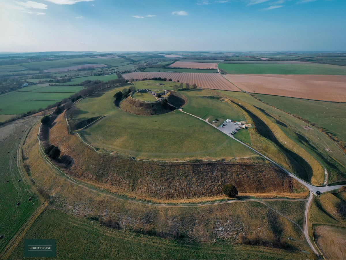 #hillfortswednesday is back, and to celebrate my favourite hashtag I present Old Sarum. After it was superceded by the city of Salisbury it became a rotten borough, with its own MP until recent times! #hillfort #oldsarum #englishheritage #hillfortwednesday HedleyThorne.com