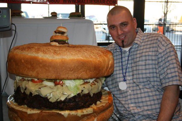 Tom52102125's tweet photo. @theneedledrop U like big hamburger Anthony? :) https://t.co/be4BsQJBTt
