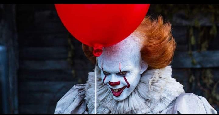 GeeksLogan's tweet photo. NOTICIA! Una serie precuela de “IT” está en producción en WARNER BROS para estrenar en HBO MAX! 

La serie se llamará “WELCOME TO DERRY” y contará los orígenes de Pennywise el payaso en DERRY!!! https://t.co/Ye1ea3a8VT