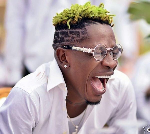 peacefmonline's tweet photo. Shatta-Wale-Mocks-Nigerians-After-Ghana-Beat-Them-To-Qualify-For-World-Cup---VIDEO https://t.co/pZLvDfajJN https://t.co/ajdGdjn03N