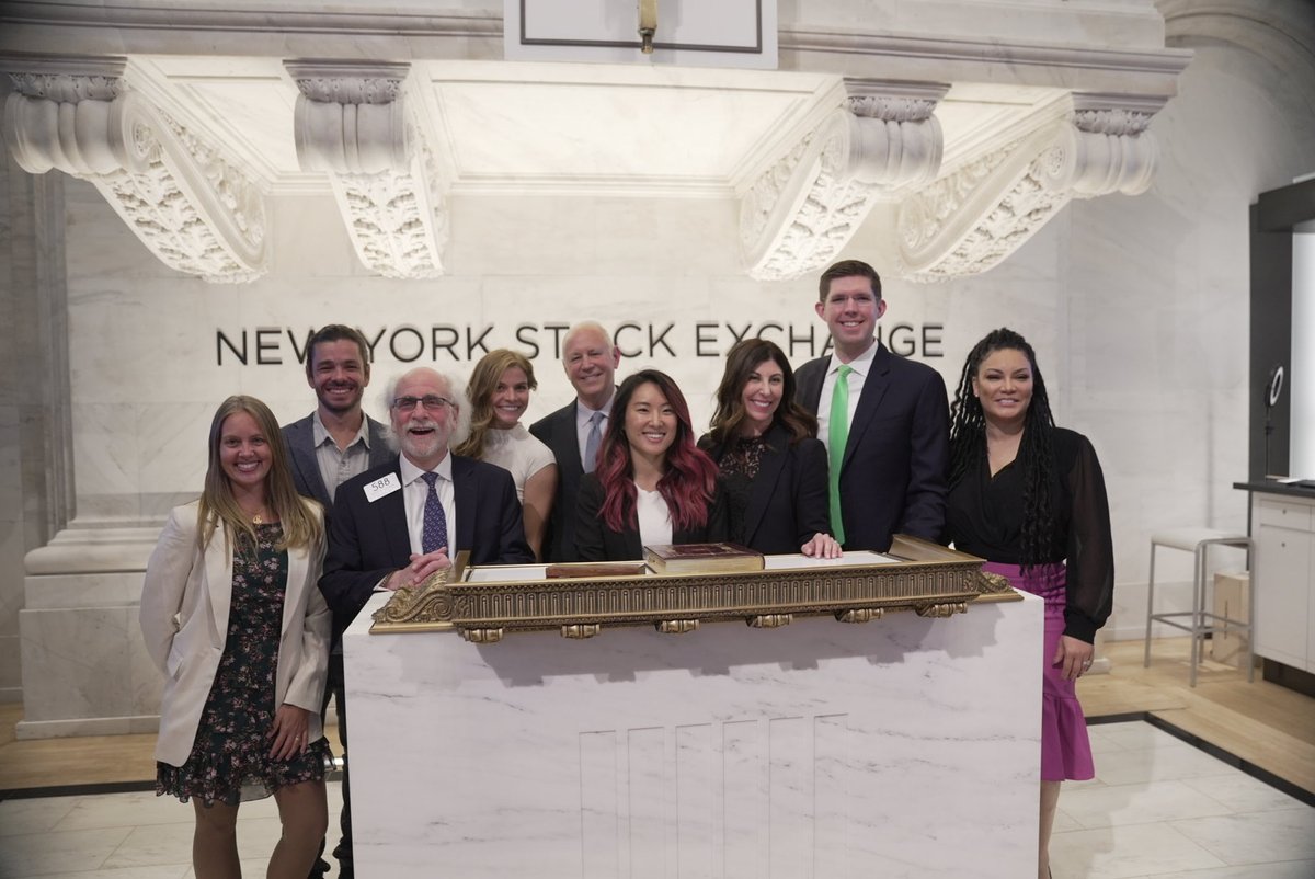 Thomas Healy tweet media