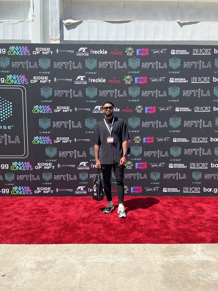 Day 1 @NFTLAlive !!! 
Blessed to be here.. Soaking it all in. ✍🏽🚀
#NFTLA #web3 #GMV3 #ShowtimeFamily #Showtimegotime