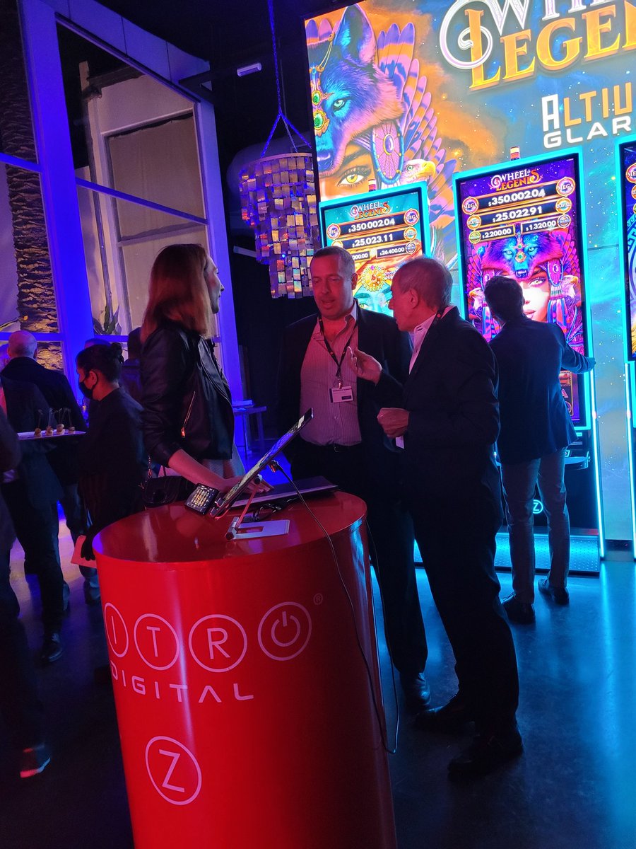 _fonta's tweet photo. Eva García Sánchez, marketing director en @Zitrogames, @patoguru orador estrella de la #ZitroUniversity y Héctor Fontanella CO de Zona de Azar.
#ZitroSureBet #CasinoGaming #Slots #ZitroExperience #ZitroUniversity #Argentina https://t.co/nhXn2mwMMg