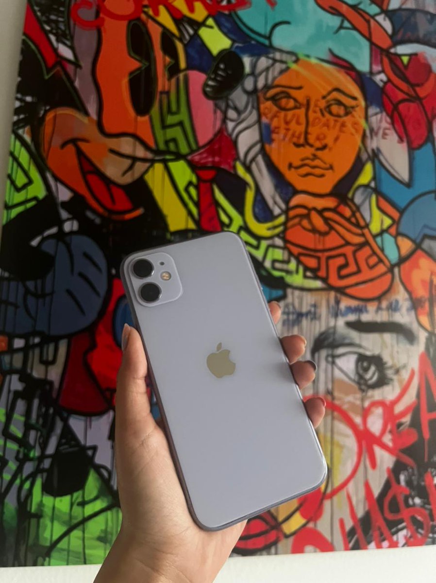 dvalentina166's tweet photo. Se vende iPhone 11, excelente precio💯 https://t.co/KztOi8pG0k
