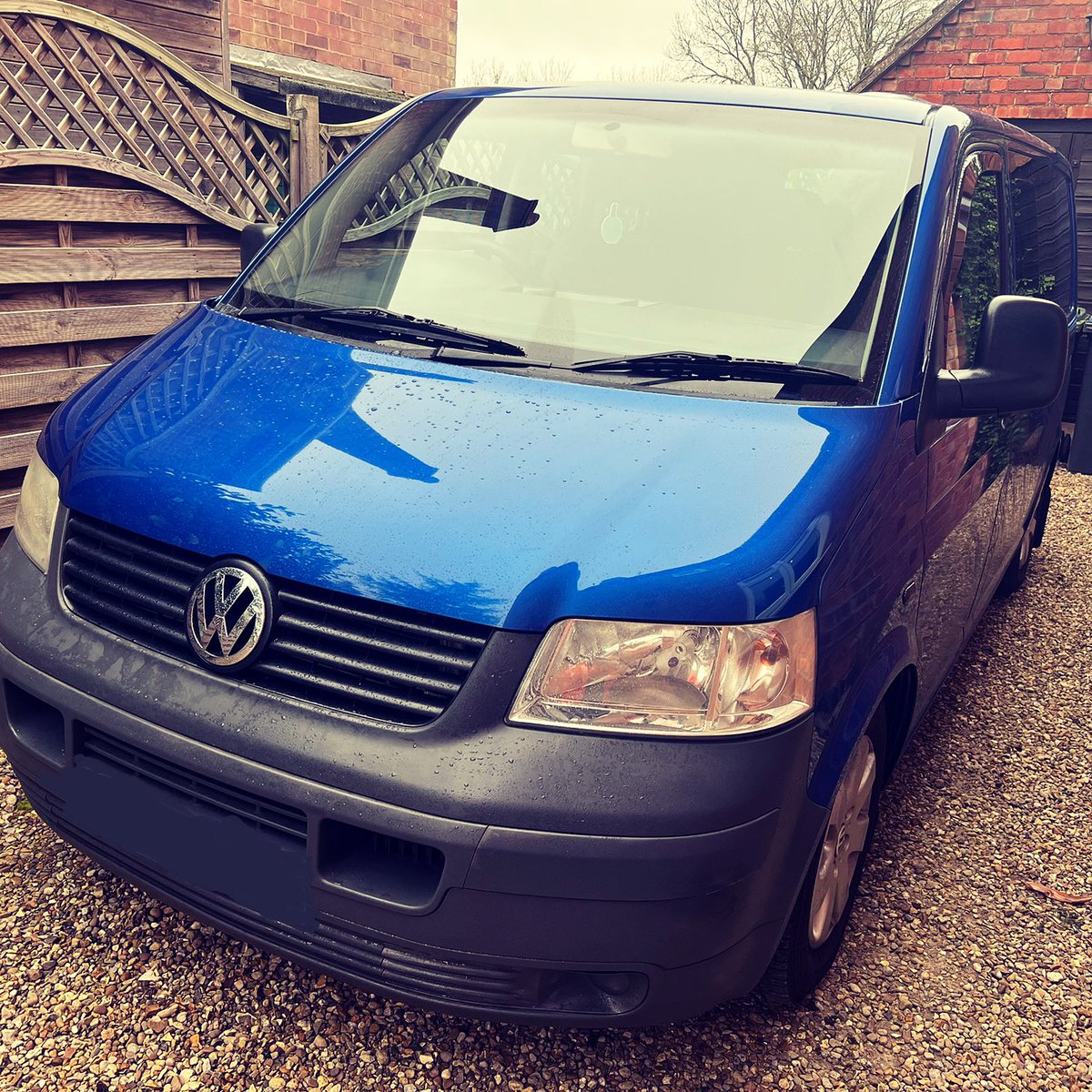 choosevanlife's tweet photo. NEW. VAN. DAY! Having sold the old moho during lockdown am beyond excited to be starting a project with this absolutely beauty 🥰 #newvanday #t5 #choosevanlife https://t.co/1CGWjfnGbz
