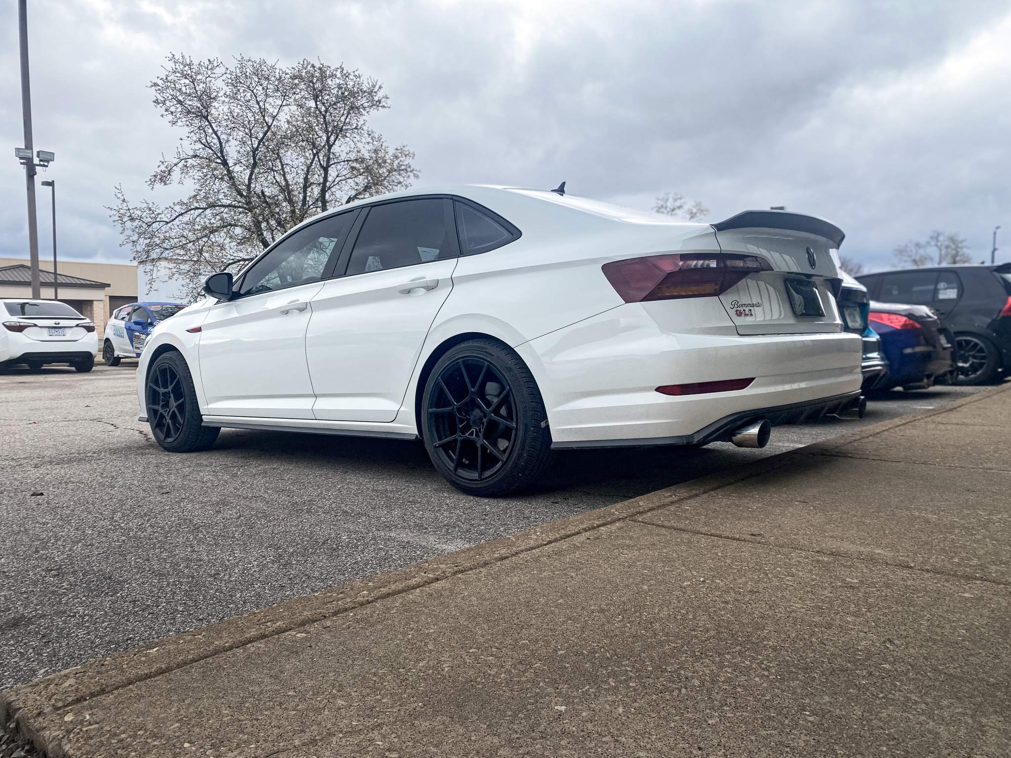 Panda Motorworks on X: "A Jetta GLI looks amazing in Pure White!🤩 What are  your thoughts?? #VW #JettaGLI #mk7 #PandaMotorworks #PandaArmy  https://t.co/e4pD4BEHCt" / X