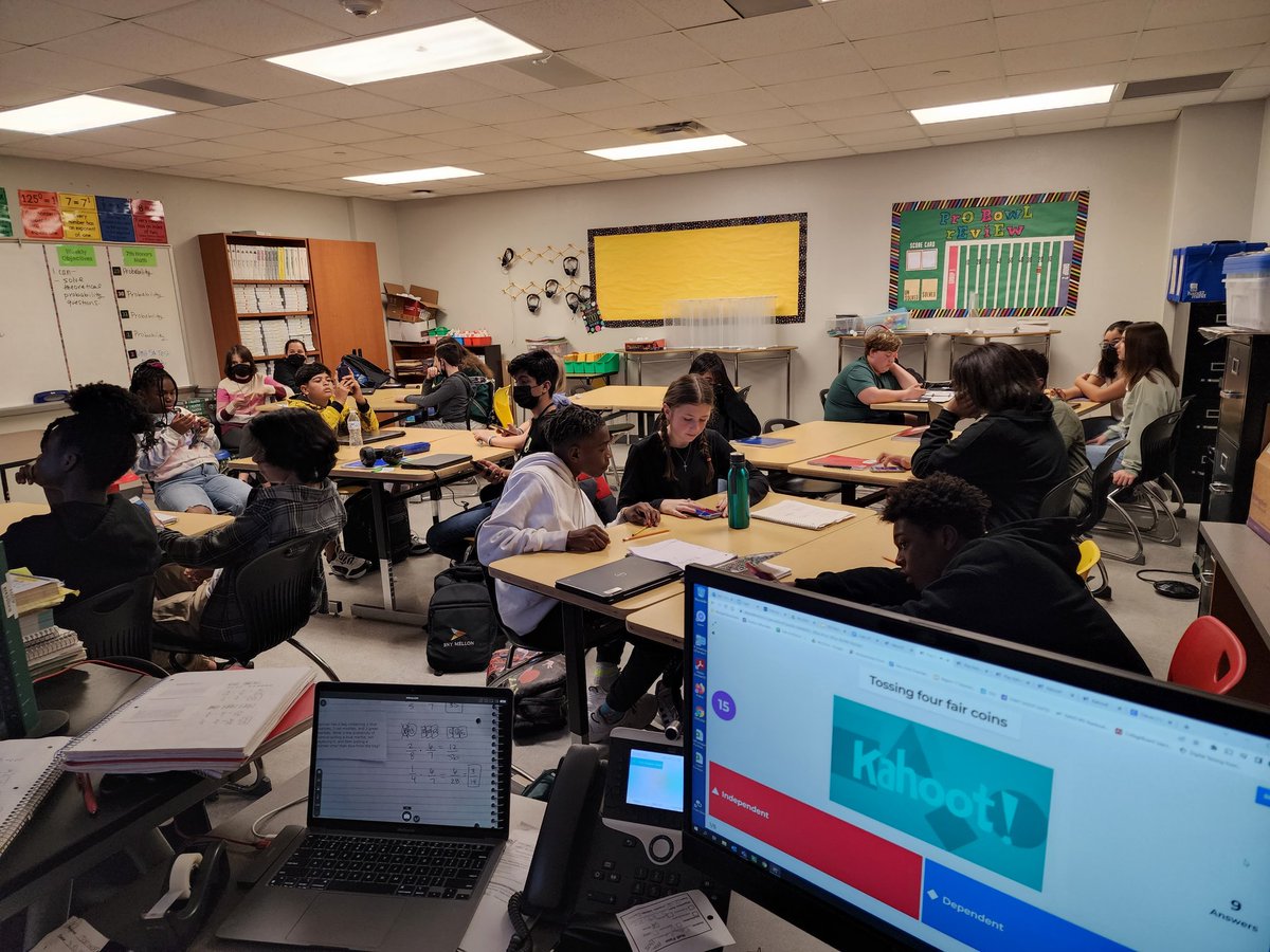 Lisa Smith tweet media