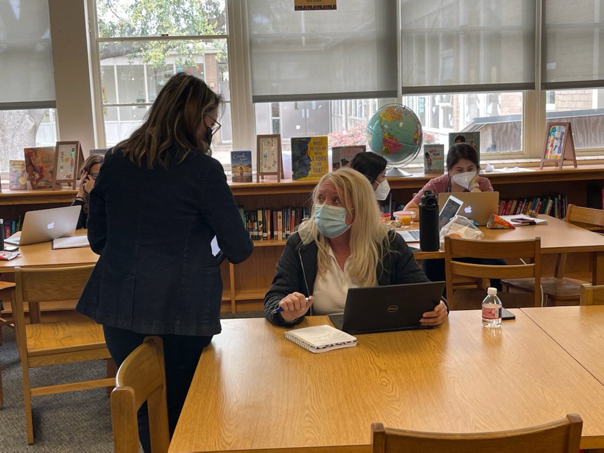 calvovv's tweet photo. Mission Accomplished! We covered the Reading Academies’ 12 modules! It’s a pleasure to serve to this amazing group of teachers 🤗
#EarlyLearningDallasISD #ReadingAcademies #TransformingLiteracy @ReadBIGDallas #cohortleader @dallasschools @ICanReadDallas 📚 https://t.co/rPUUyPqR2b
