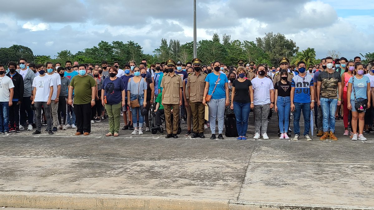 🇨🇺 Ante las campañas del enemigo en redes sociales para desvirtuar la realidad de #Cuba y promover el desorden público, nuestra comunidad universitaria RATIFICA SU APOYO FIRME E INCONDICIONAL A LA #RevoluciónCubana, a la Patria y al socialismo #VamosConTodo #CubaVence <a href="/DiazCanelB/">Miguel Díaz-Canel Bermúdez</a>