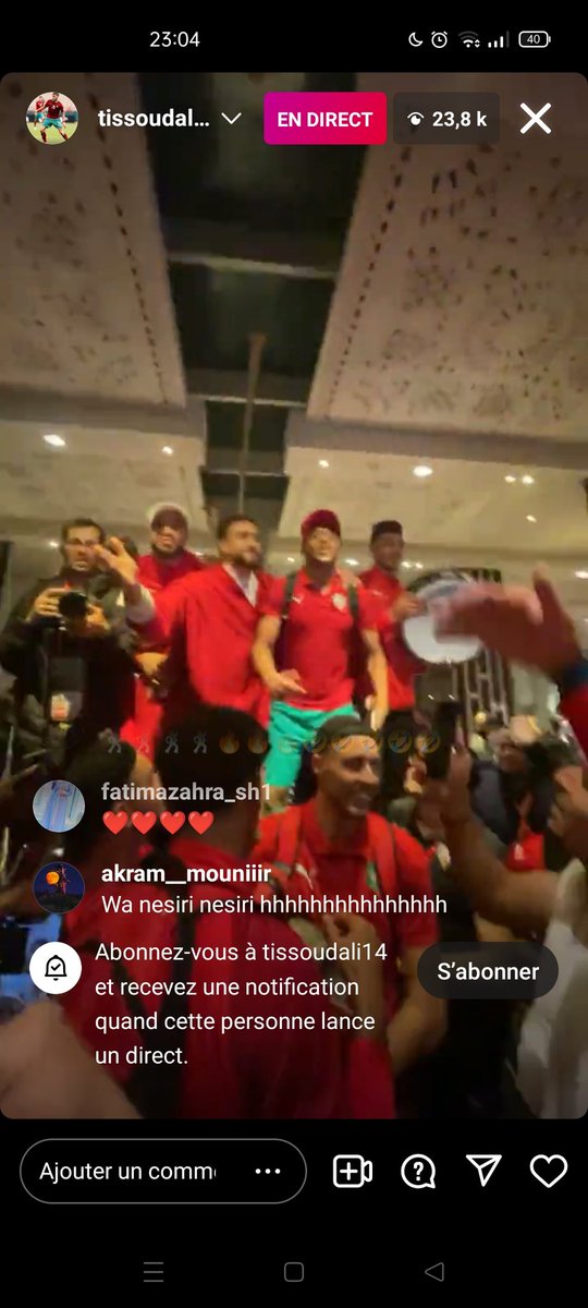 taescenry_'s tweet photo. نوضوها بشطيح حاكيمي طيرها ليا 😂😂😂😂😂😂 بصحتهم لفرحة يستاهلو https://t.co/5iT4mz9vmN