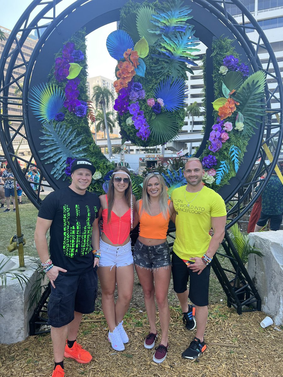 Ultra Miami. Wow! Honestly what an incredible trip. Hardwell is back. 🤴🏼🤴🏼. Tiësto, KSHMR, Martin Garrix, Sam Feldt, Nicky Romero, so many good acts this weekend. I’m beyond happy and fulfilled. 🙌🏼🙌🏼🙌🏼😭😭😭🙏🏼🙏🏼