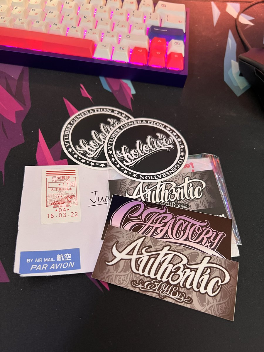 Jrozc_'s tweet photo. ついた!
I'm so happy I have these!❤️🔥
#CJFACTORY #hololive https://t.co/xG7YHuWOES