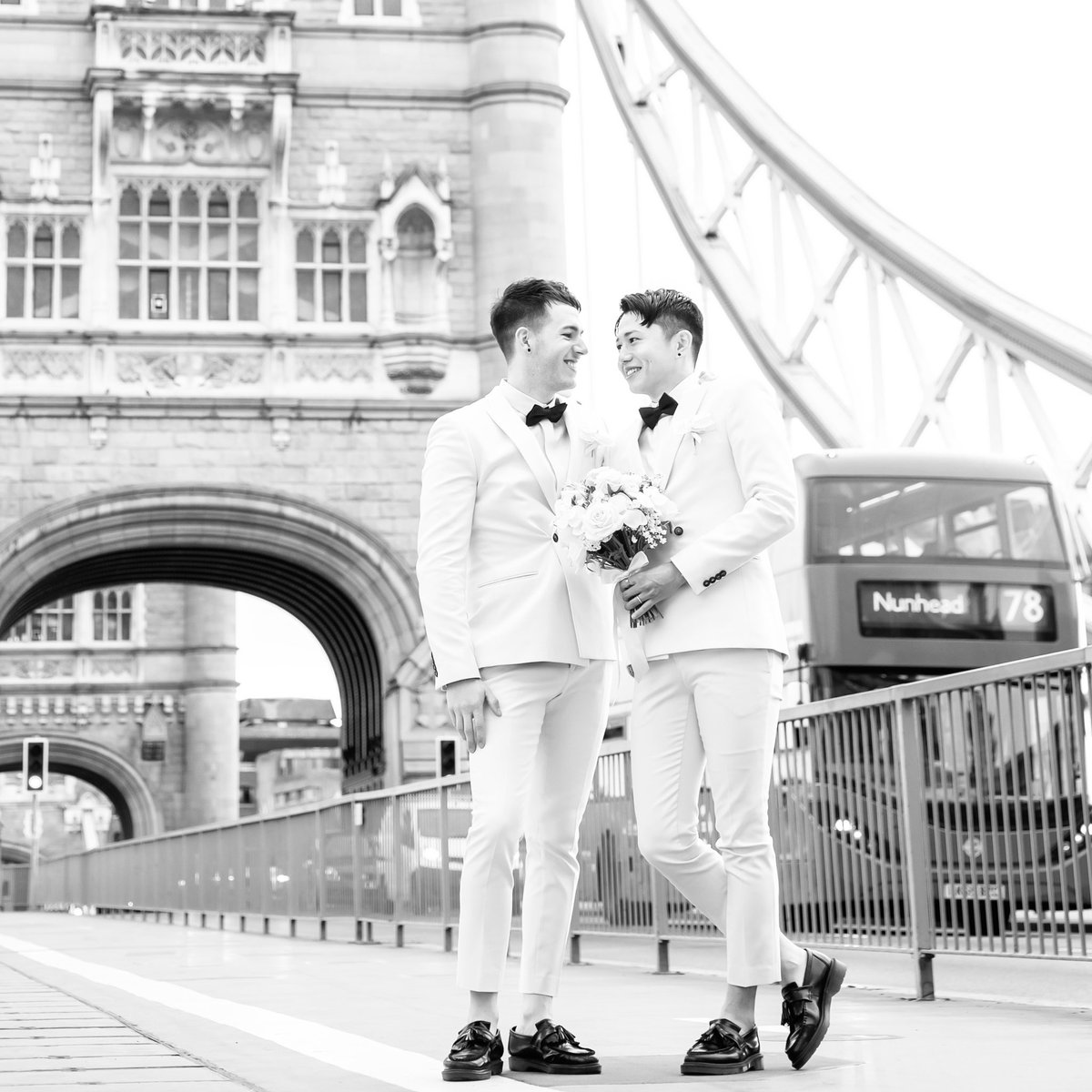 nikochanuk's tweet photo. イギリスでは同性婚が認められ、男女問わず好きな人なら結婚できる自由権利があります。近い将来、日本も同じようになって、いつか旦那さんと日本で結婚したいです。@LUSHJAPAN 様から素敵なギフトいただきました🙌🏻ありがとうございます👨🏻‍❤️‍👨🏼❤️

　#結婚の自由を全ての人に　#マリフォーLUSH https://t.co/GtsRHn0322