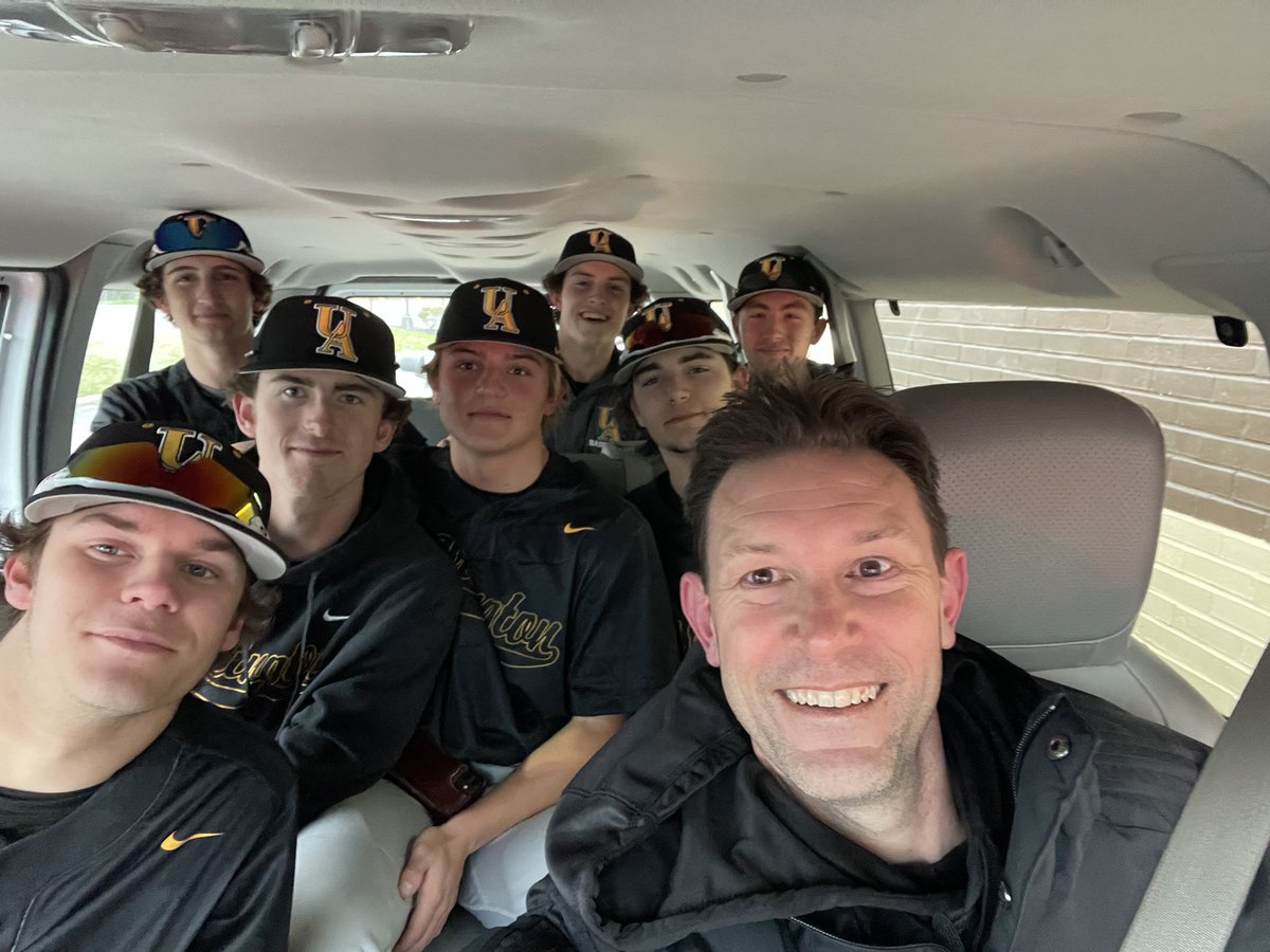 TpVan11's tweet photo. First road dub of the year 🍦@Clindeboom_33 @Cscott1468 @PhilipVilardoUA #legendsneverdie https://t.co/KDKXfEv84q