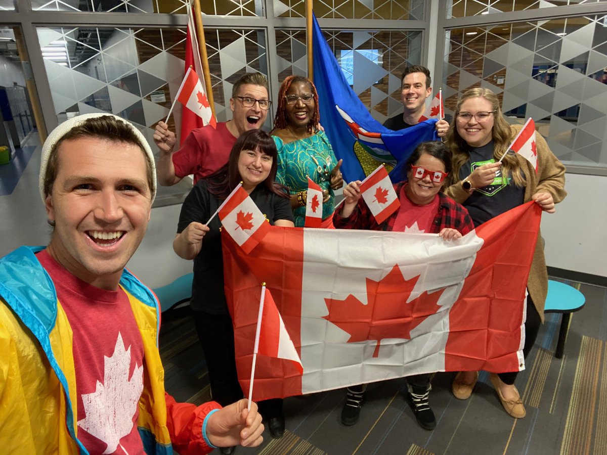 Taralson's tweet image. Hey #FlipgridFever fam just sending out some ✌🏻 and 💚 to y’all! Team @Flipgrid has your back, always!